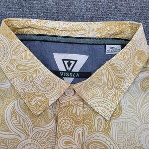 Vissla Mens Small Button Down Shirt Yellow‎ Paisley Short Sleeve Casual